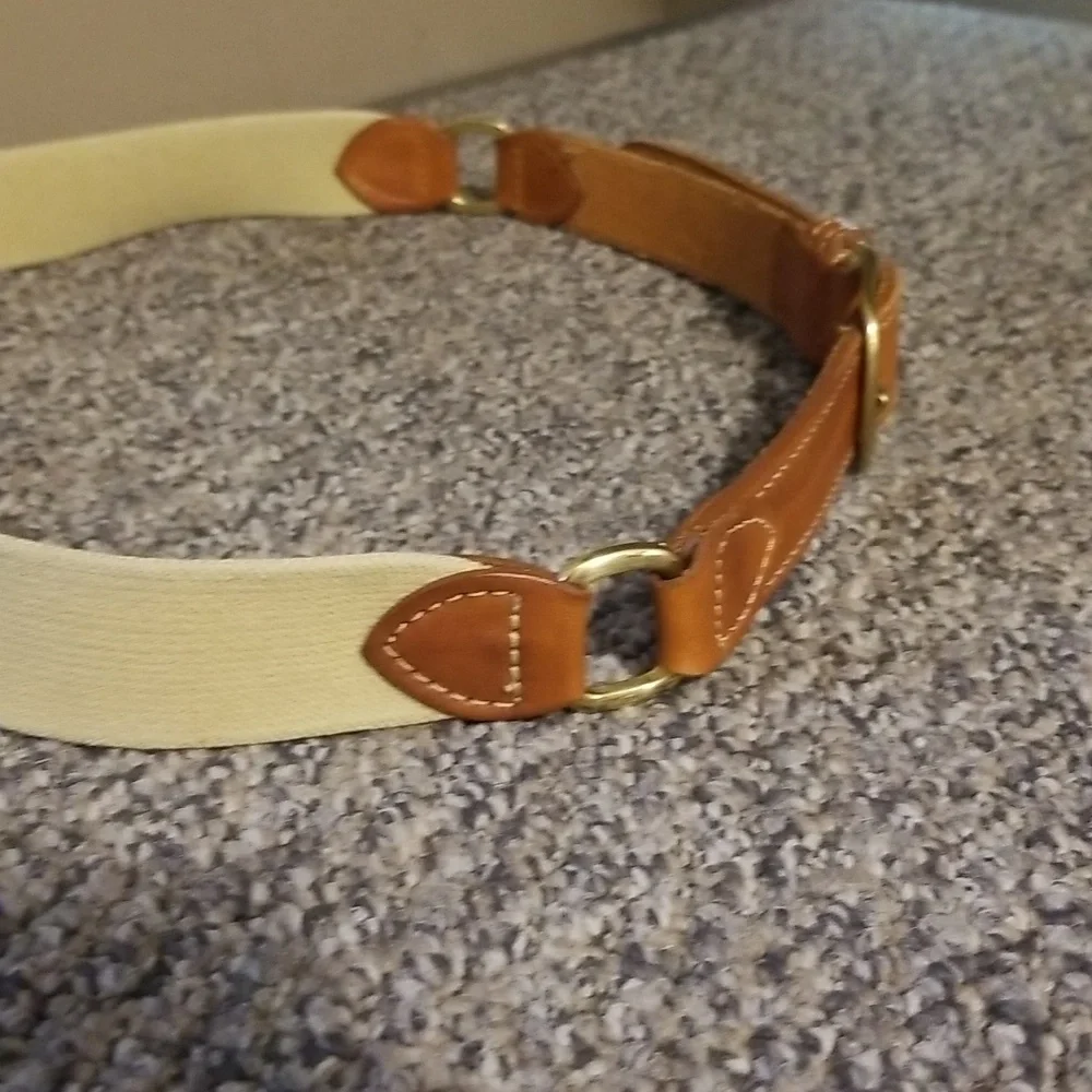 REGENT BELT CO. LEATHER/STRETCH BELT W/SOLID BRASS BUCKLE